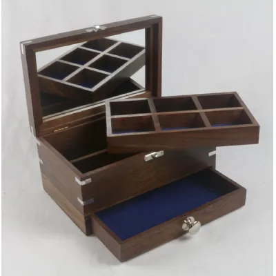 Wooden Star Design Jewellery Box 22.5cm
