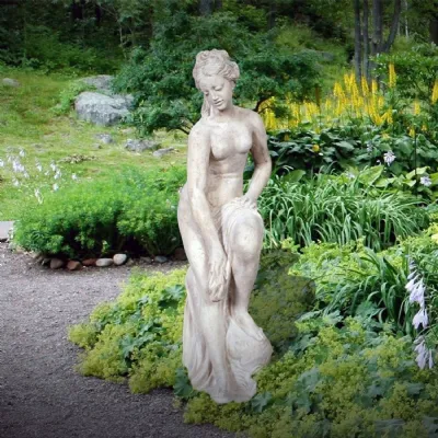 Traditional Roman Stone Female Figure Outdoor Sculpture 87cm