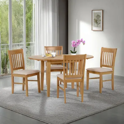 Natural Oak Extending Dining Table Set with 4 Padded Chairs