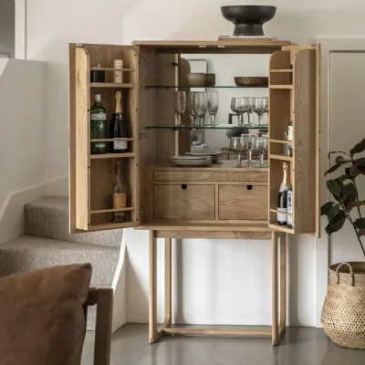 Natural Wood 2 Door Cocktail Drinks Cabinet Mirrored Glass