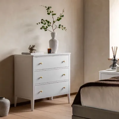 White Wooden Chest of 3 Drawers