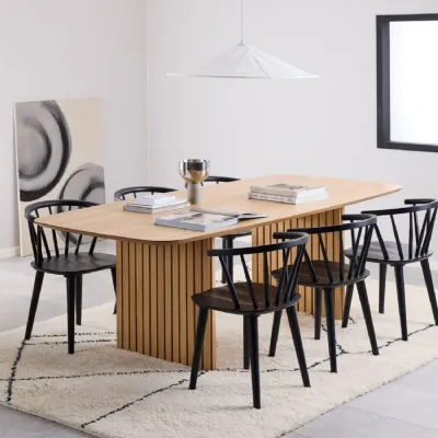 Christo Dining Table in Oak includes 6 Ida Dining Chair in Black