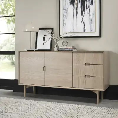 Scandi Light Oak Large Sideboard 2 Doors 3 Drawers