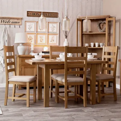 French Oak 4 Seater Butterfly Extending Dining Table
