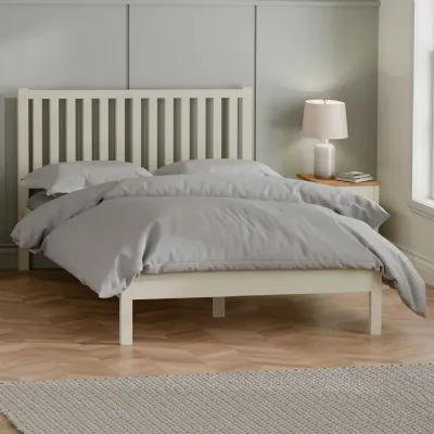Coxmoor 135cm Bed Ivory