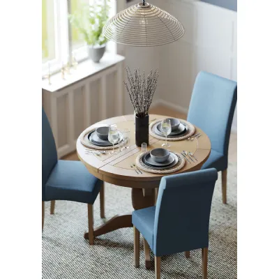 Oak Round to Oval Extending Pedestal Dining Table