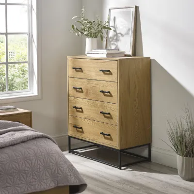Harlow Light Oak Effect 4 Drawer Chest