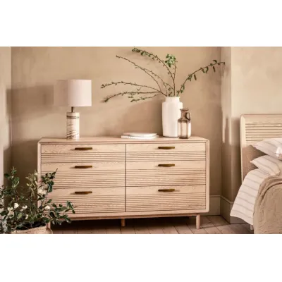 Oak Wide Chest of 6 Drawers with Natural Grooved Detailing