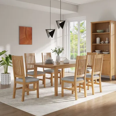 Modern Style Solid Oak Rectangular 4 to 6 Seater Extending Dining Table
