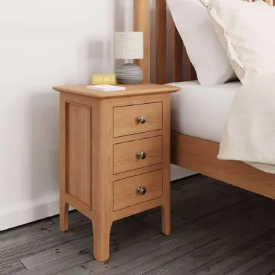 Oak 3 Drawers Bedside Chest