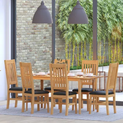 Traditional Style Solid Oak 4 to 6 Seater Extending Dining Table