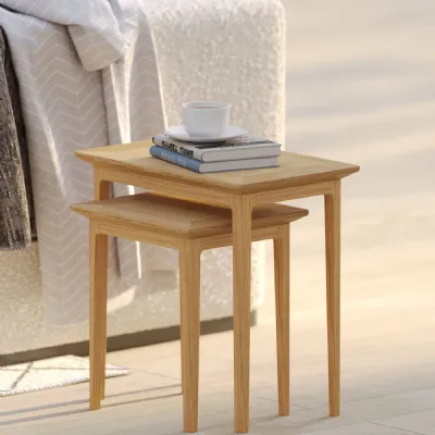 Modern Style Natural Solid Oak Living Room Nest of 2 Tables
