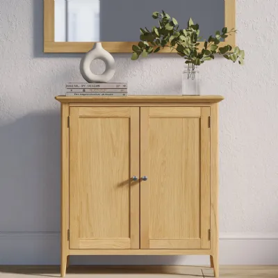 Modern Solid Oak Compact 2 Door Shoe Cabinet with Internal Shelves