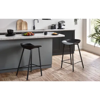 Renzo Bar Stool Black