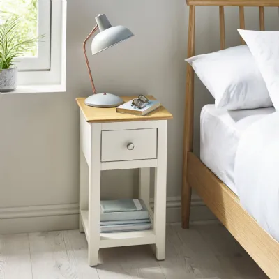 Somerset White And Oak Compact 1 Drawer Bedside Table With Shelf