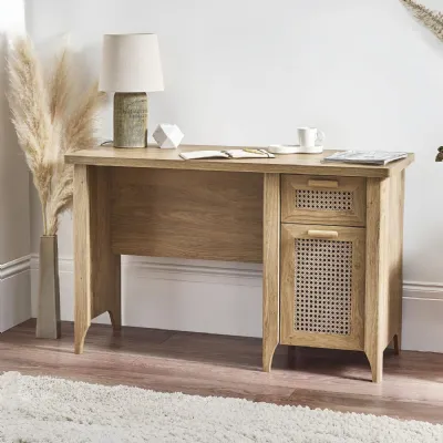 Sydney Desk