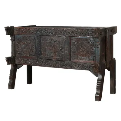 Wooden Majuce Chest