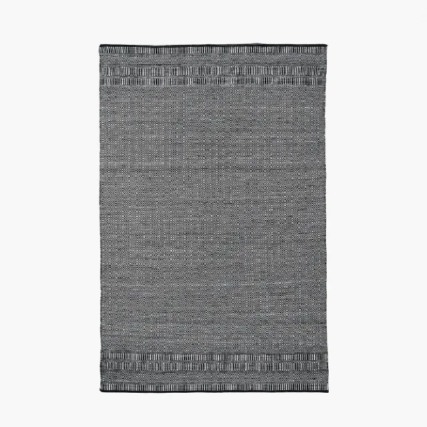 Indoor Outdoor Black and White Inca Design Rug