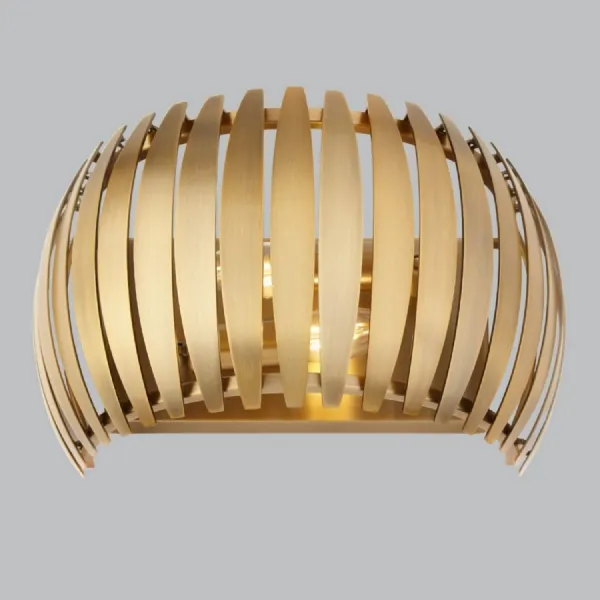 Castor Wall Lamp