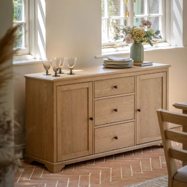 Natural Oak 2 Door 3 Drawer Large Sideboard