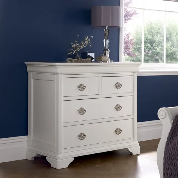 White Painted 2 Over 2 Chest of 4 Drawers