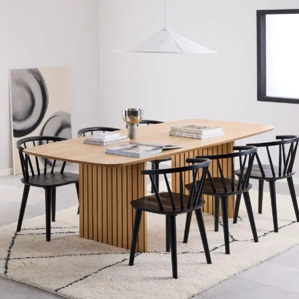 Christo Dining Table in Oak includes 6 Ida Dining Chair in Black
