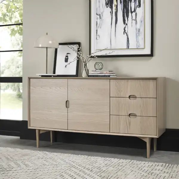 Scandi Light Oak Large Sideboard 2 Doors 3 Drawers