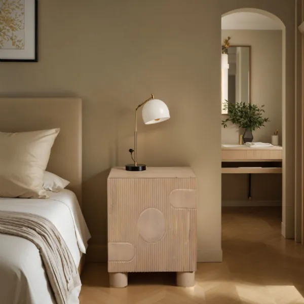 Lacquered Wood 1 Door Bedside Table Fluted Pattern