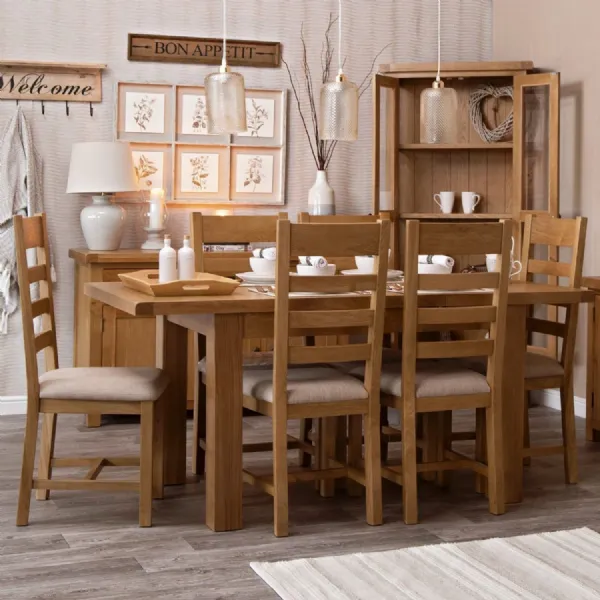 Oak 4 to 6 Seater Extending Dining Table