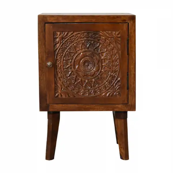 Tova Bedside