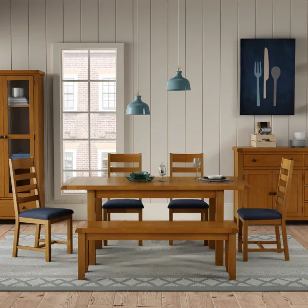 Modern Natural Oak 4 to 6 Seater Extension Dining Table with Integrated Leaf