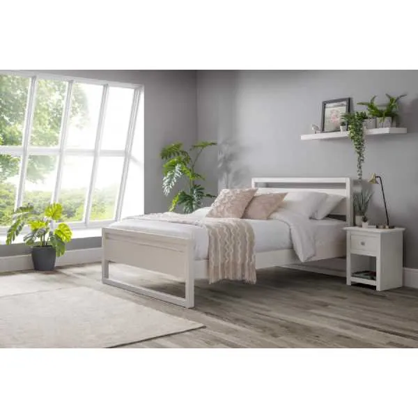 Venice Bed 135cm Surf White
